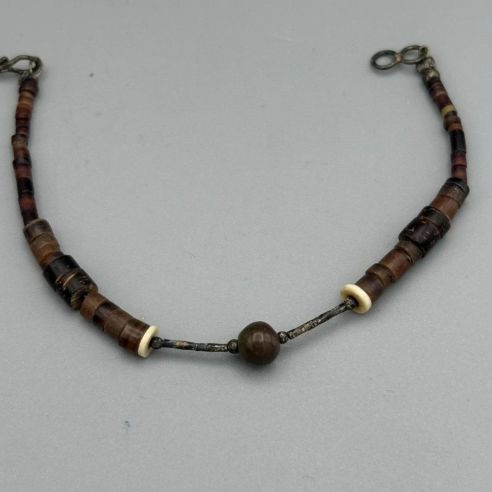 Vintage Heishi Bracelet w/ Stone Bead 6 inches Authentic